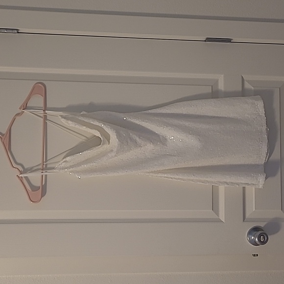 Sequin White Bodycon Cowl Neck Mini Dress With Criss Cross Back Size Medium - Picture 1 of 7